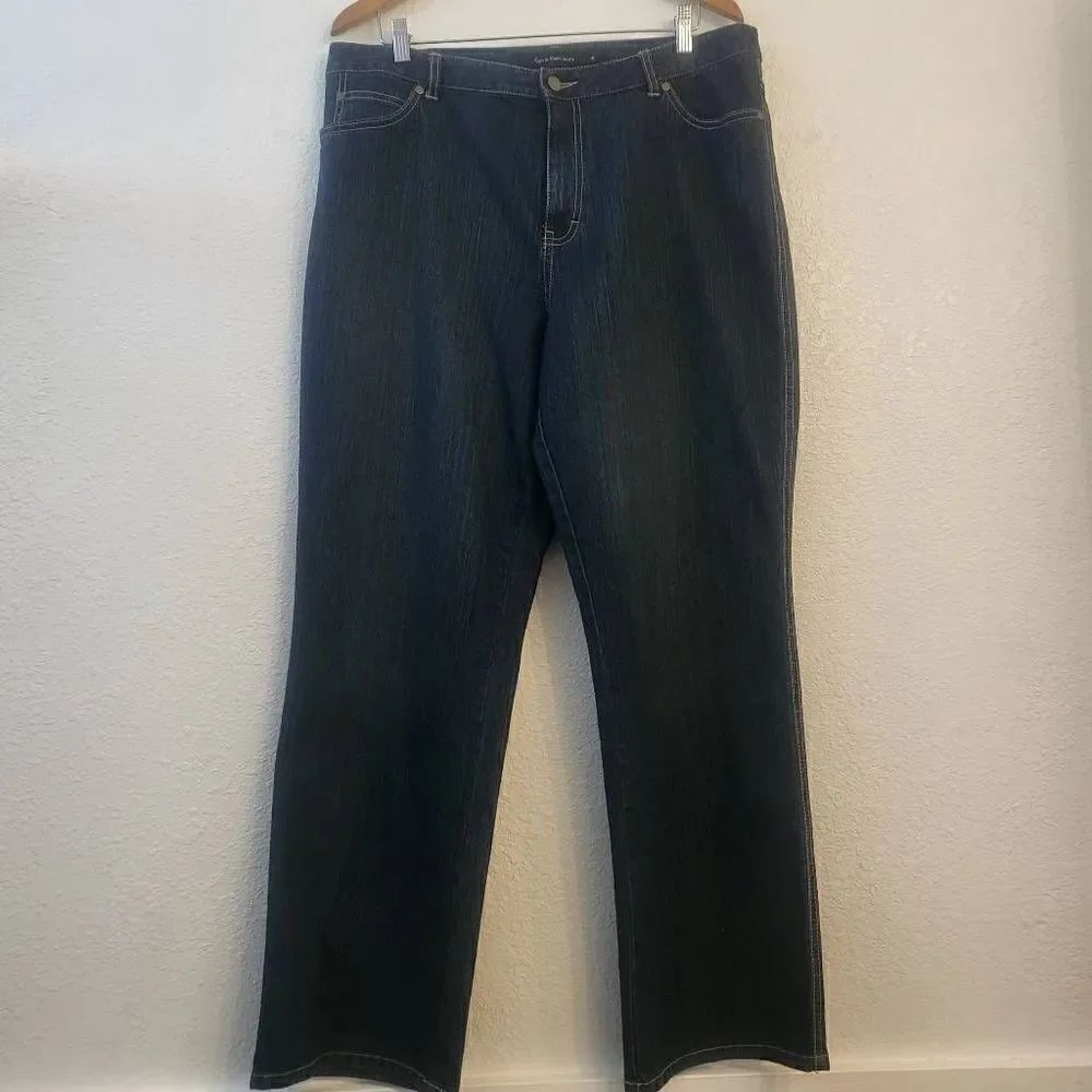 NWOT Calvin Klein Jeans Flare Leg Dark Denim: 16: Stretchy, Comfy Classic